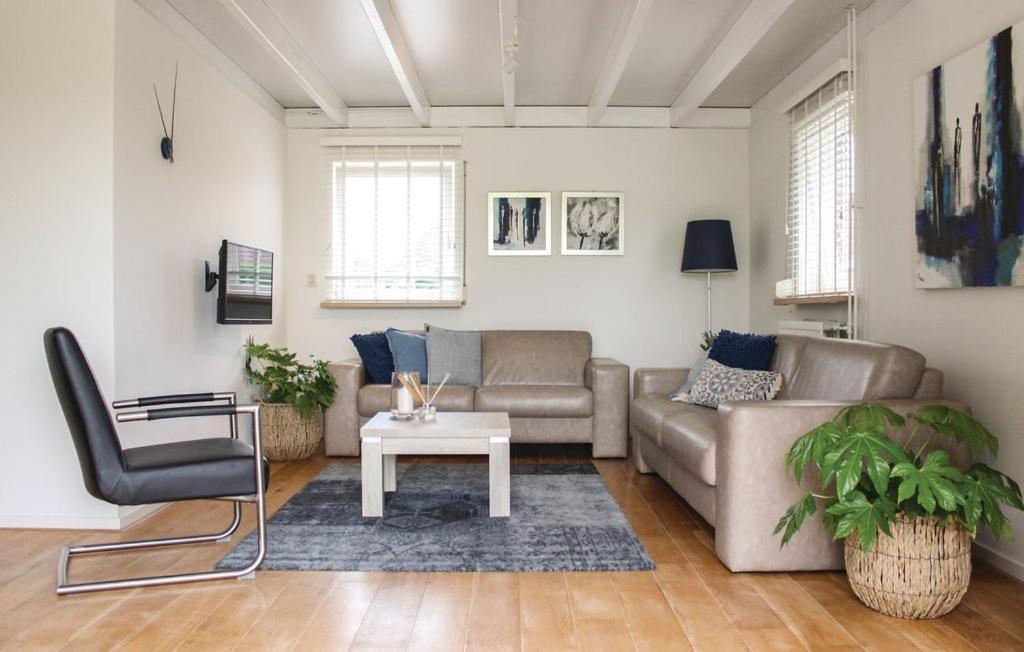 Vakantiewoning aan het Veerse meer Wolphaartsdijk Buitenkant foto
