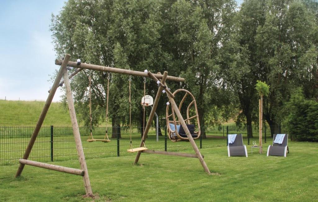 Vakantiewoning aan het Veerse meer Wolphaartsdijk Buitenkant foto